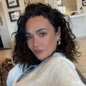 Meet your Posher, Jackelin